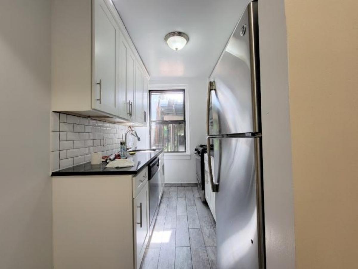 Picture of Apartment For Rent in Sunnyside, New York, United States