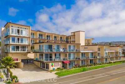 Apartment For Rent in Redondo Beach, California
