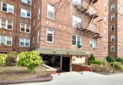 Condo For Rent in Queens, New York