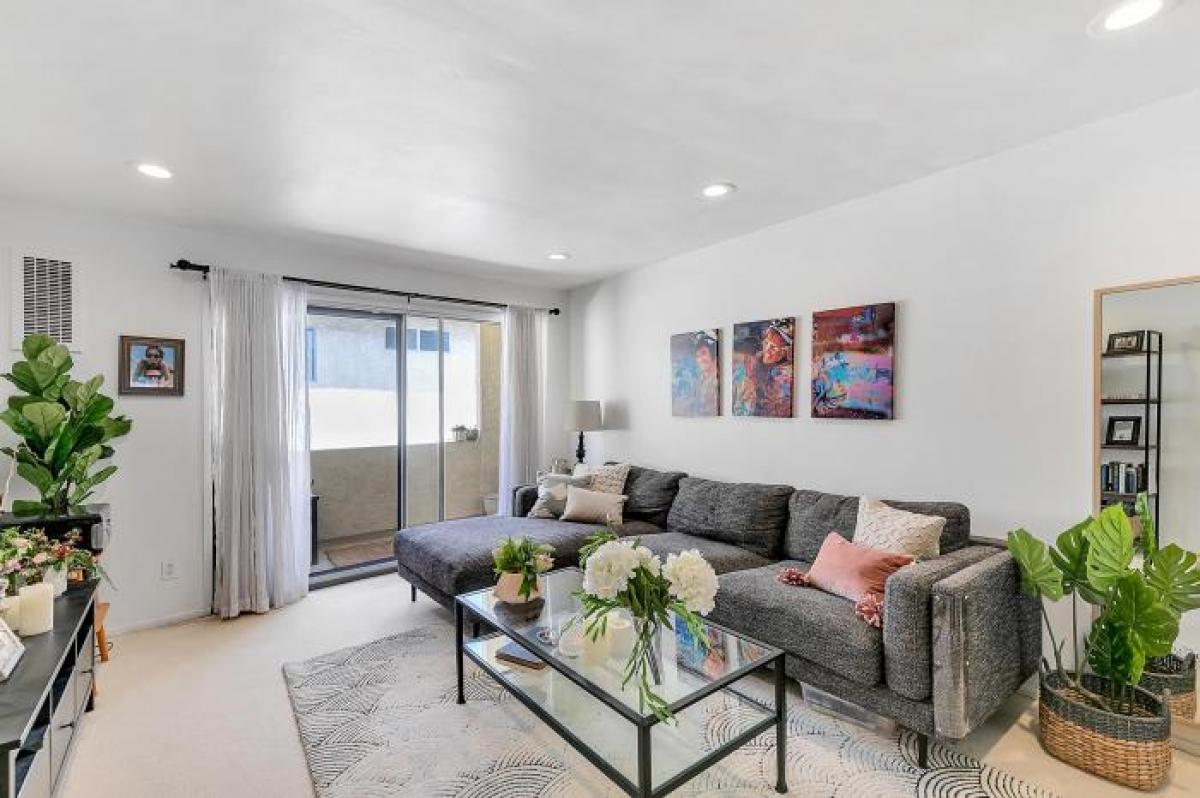 Picture of Condo For Rent in Los Angeles, California, United States