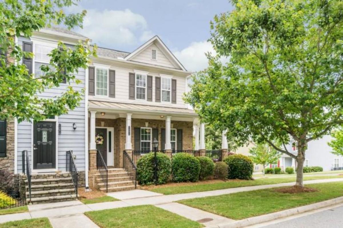 Picture of Home For Sale in Suwanee, Georgia, United States