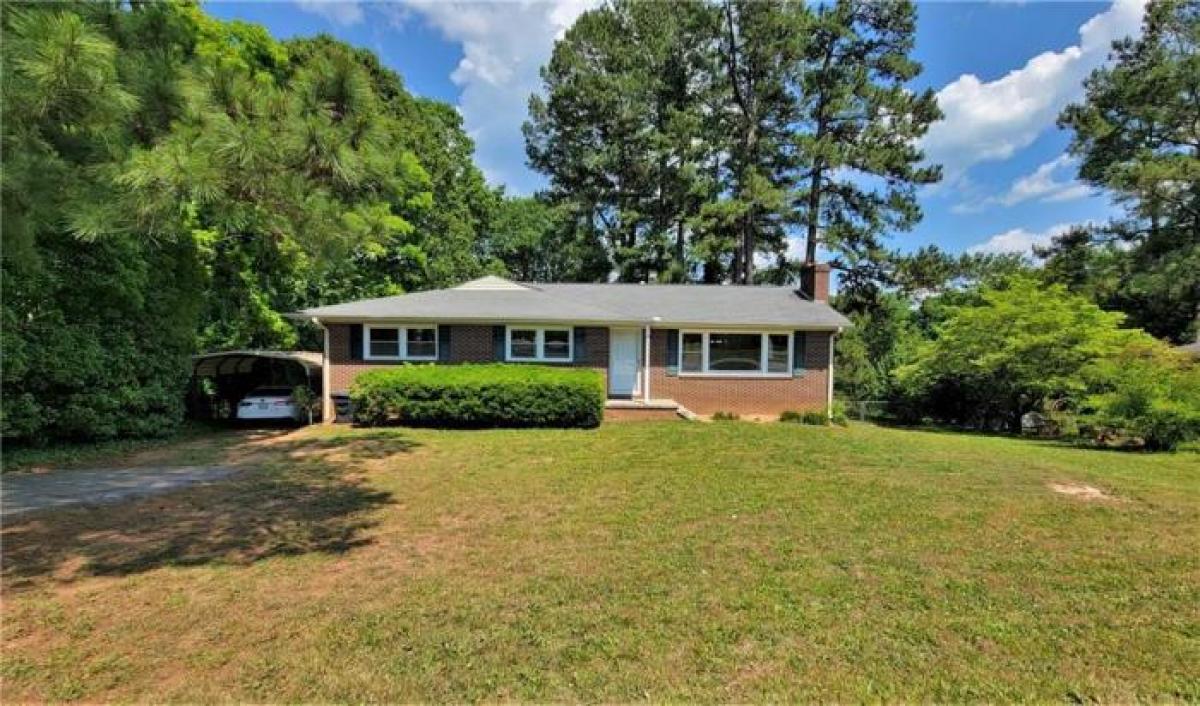 Picture of Home For Sale in Anderson, South Carolina, United States