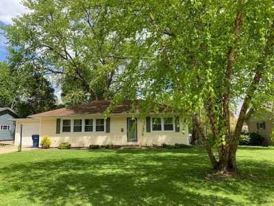 Home For Sale in DeKalb, Illinois