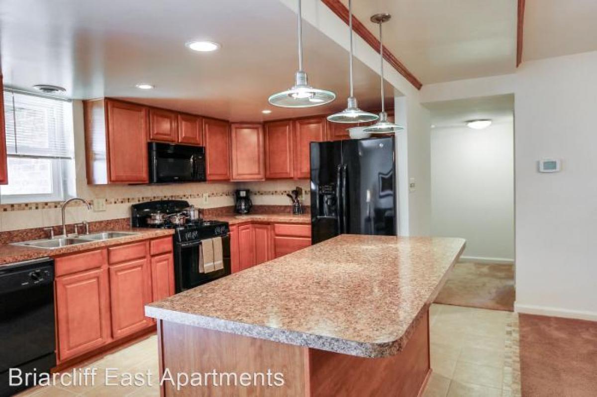 599 Cranbrook Rd, Cockeysville, Maryland, United States Apartments