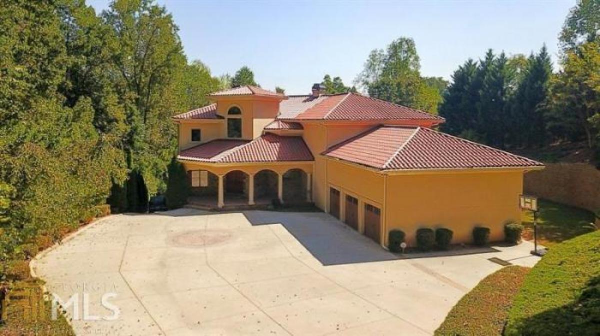 Picture of Home For Sale in Suwanee, Georgia, United States