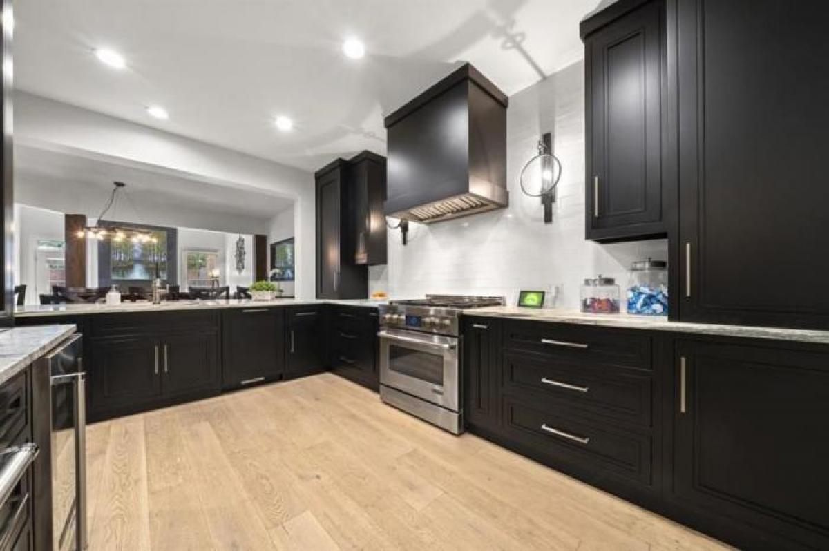 Picture of Apartment For Sale in Roswell, Georgia, United States