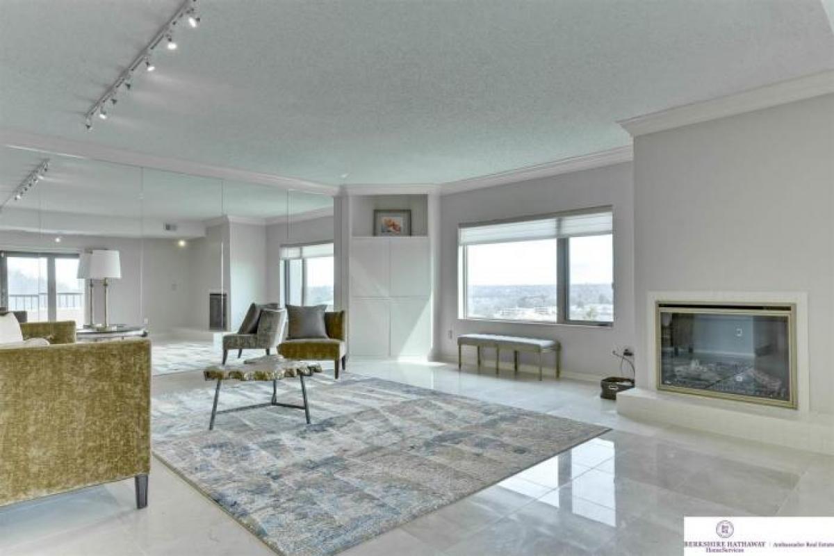 Picture of Condo For Sale in Omaha, Nebraska, United States