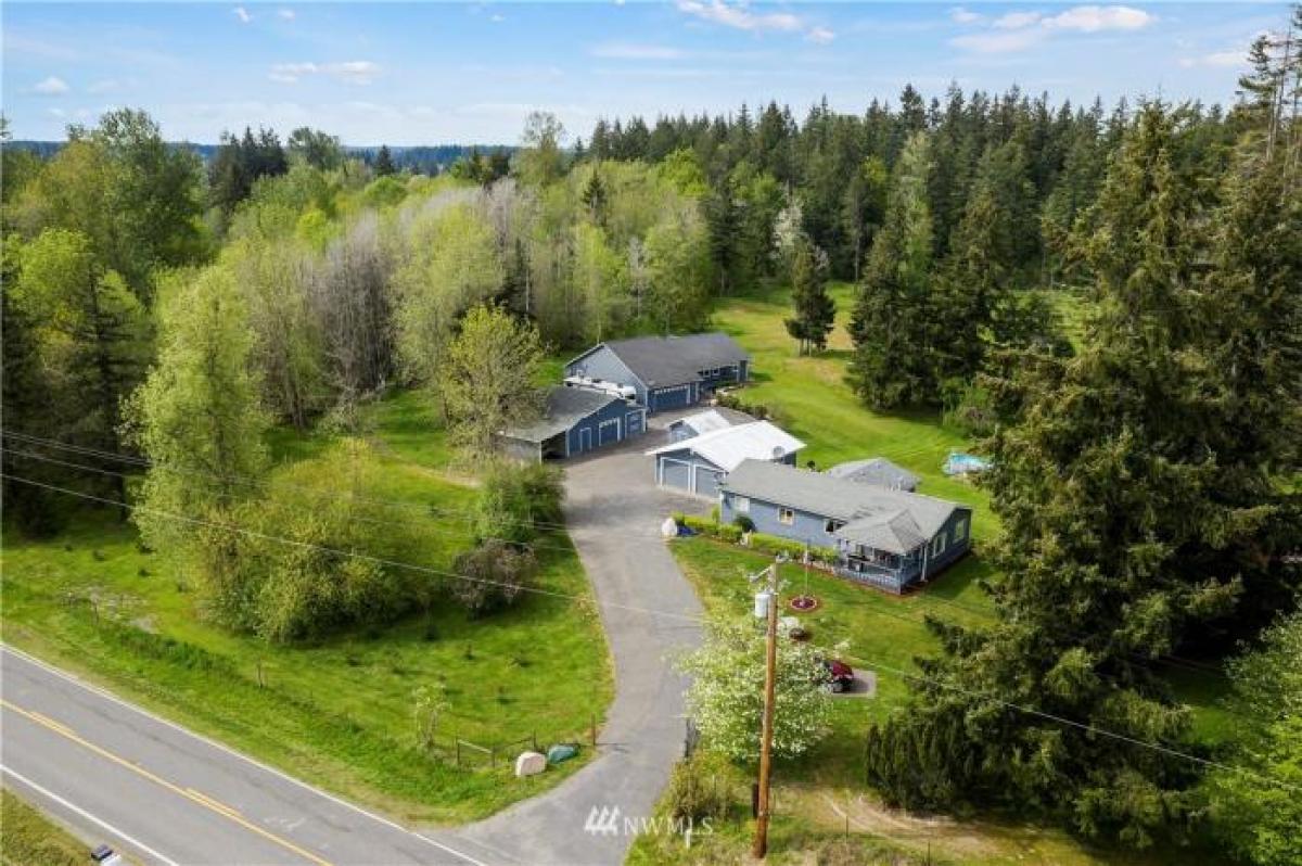 Picture of Multi-Family Home For Sale in Yelm, Washington, United States