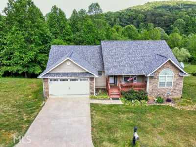 Home For Sale in Cleveland, Georgia