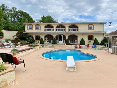 Home For Sale in Winston, Georgia