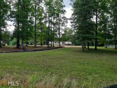 Home For Sale in Oxford, Georgia