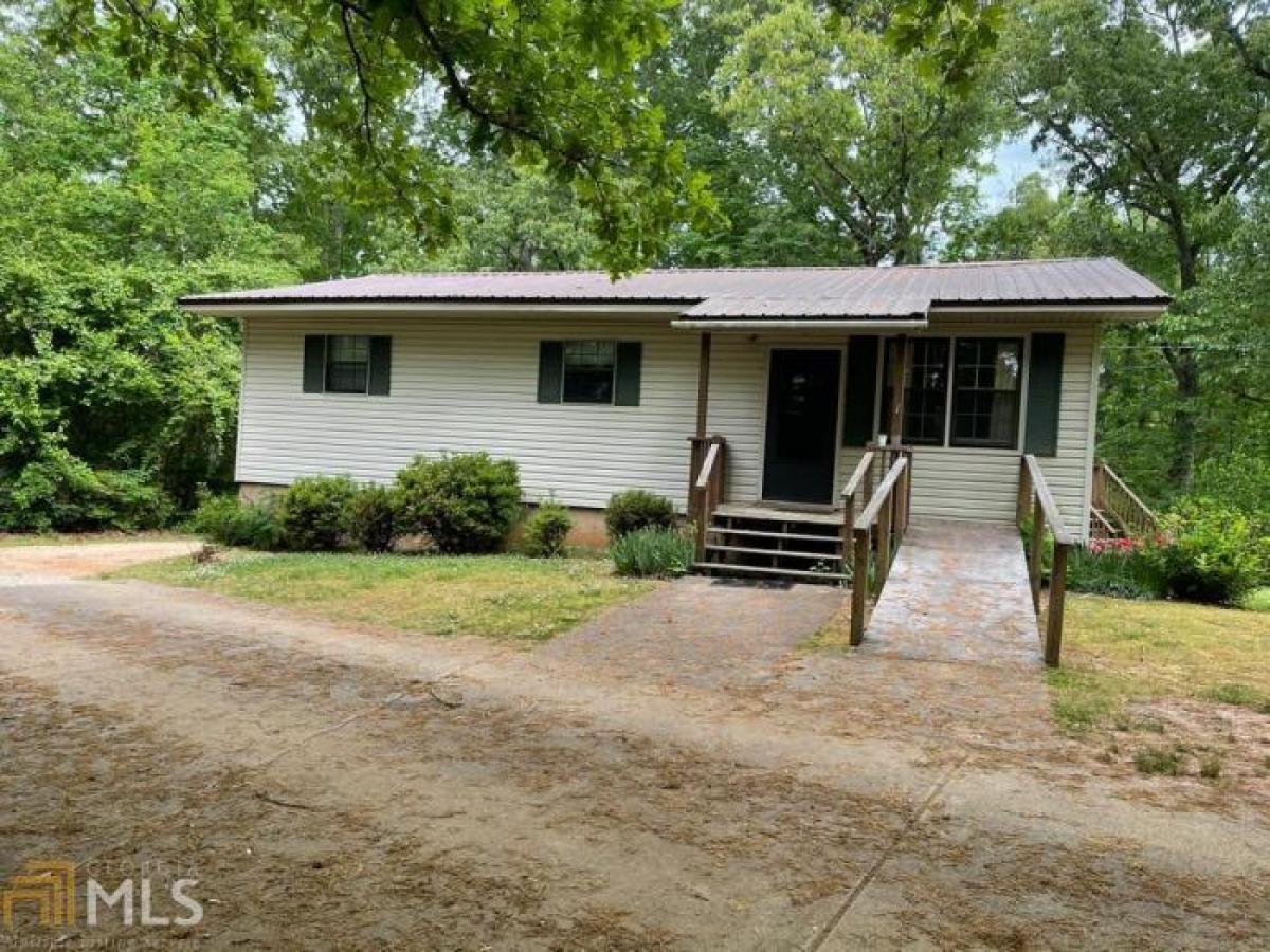 Picture of Home For Sale in Newnan, Georgia, United States