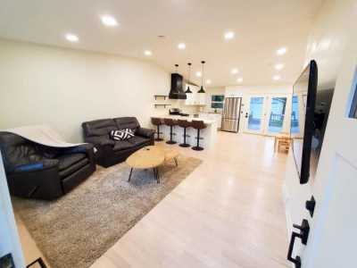 Home For Sale in Island Lake, Illinois