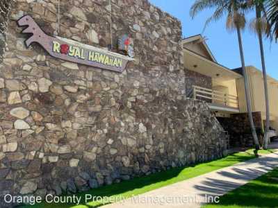 Apartment For Rent in Huntington Beach, California