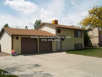 Home For Rent in Clifton, Colorado