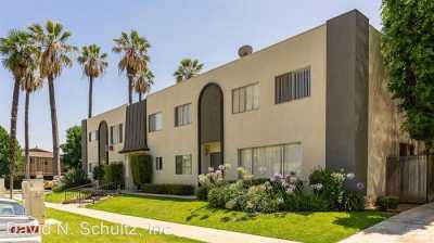 Apartment For Rent in Alhambra, California