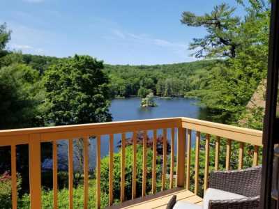 Home For Sale in Cortlandt Manor, New York