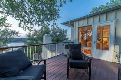 Home For Sale in Lakeway, Texas