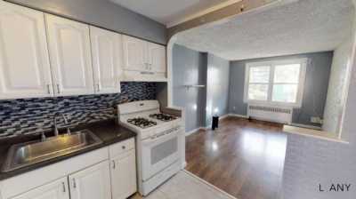 Home For Rent in Bronx, New York