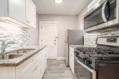 Apartment For Rent in Glen Ellyn, Illinois