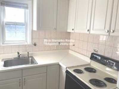 Condo For Rent in Canton, Massachusetts