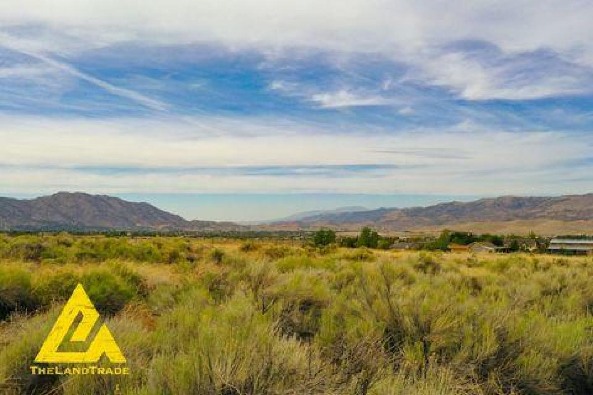 Picture of Residential Land For Sale in Tehachapi, California, United States