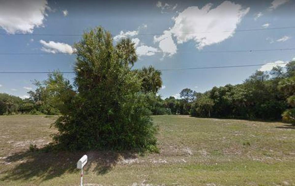 Picture of Residential Land For Sale in North Fort Myers, Florida, United States
