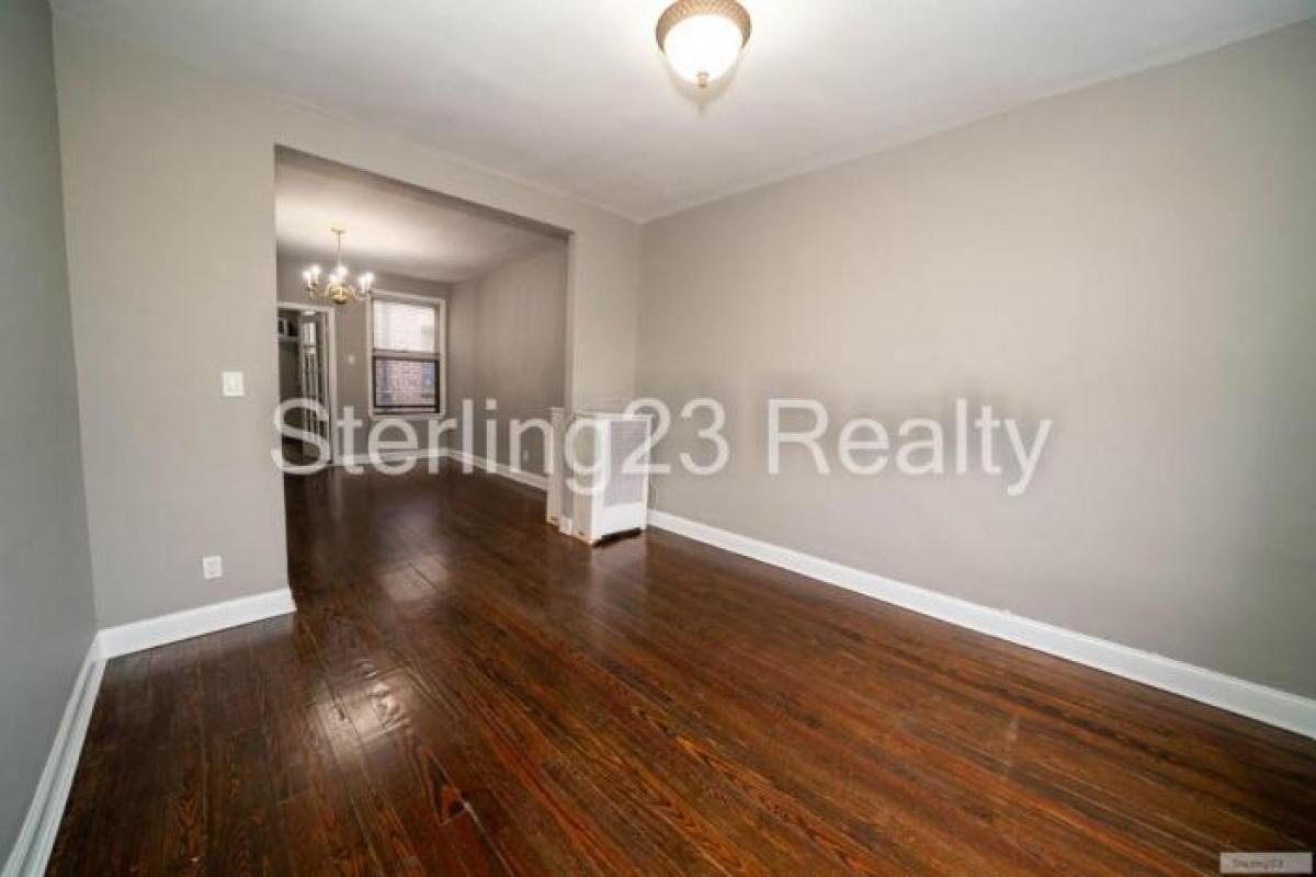 Picture of Apartment For Rent in Astoria, New York, United States