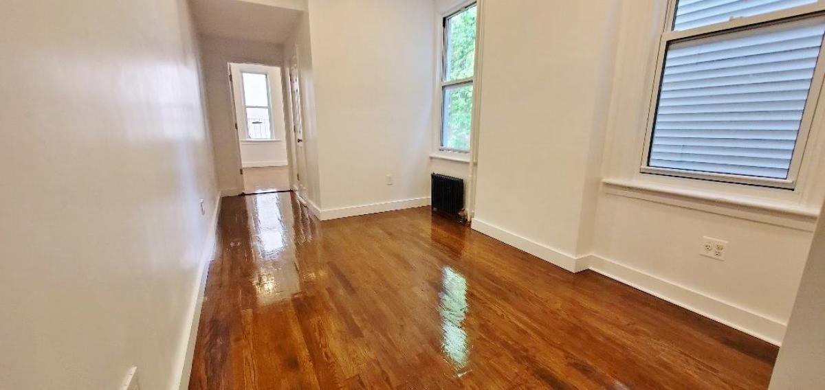 Picture of Apartment For Rent in Astoria, New York, United States