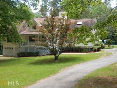 Home For Sale in Winston, Georgia