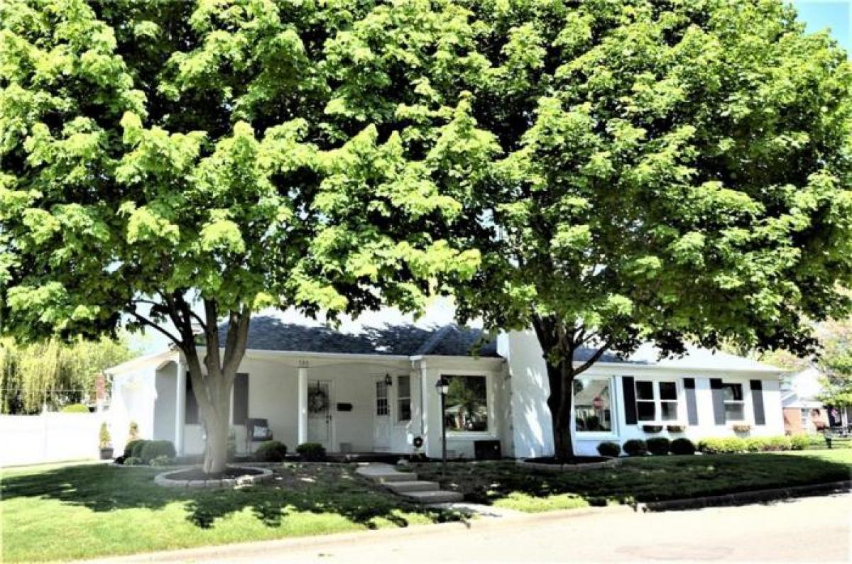 Picture of Home For Sale in Anderson, Indiana, United States