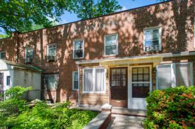 Home For Sale in Sunnyside, New York