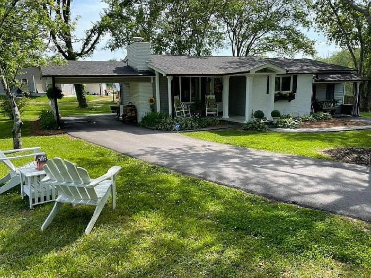 Picture of Home For Sale in Ringgold, Georgia, United States