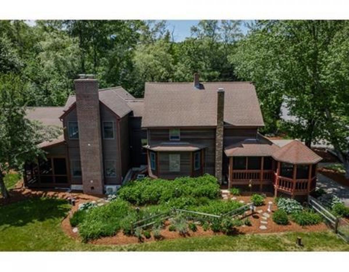 Picture of Home For Sale in Rehoboth, Massachusetts, United States