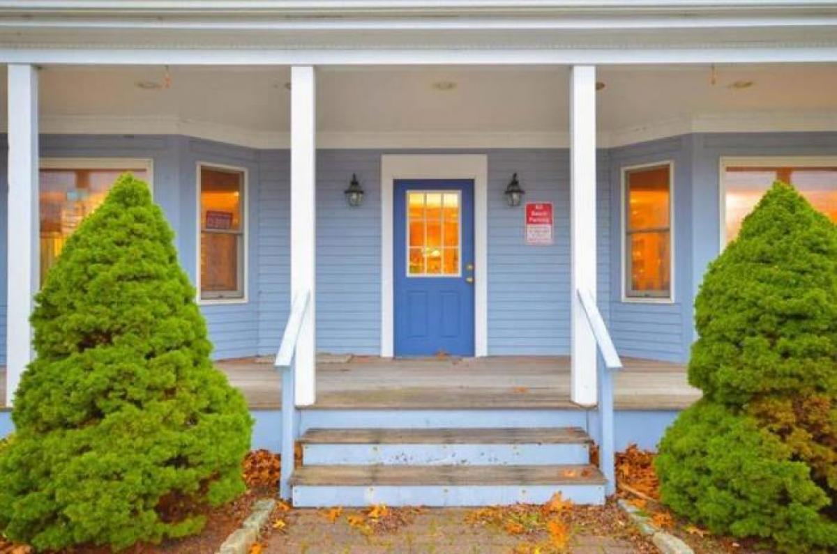 Picture of Retail For Sale in Sandwich, Massachusetts, United States