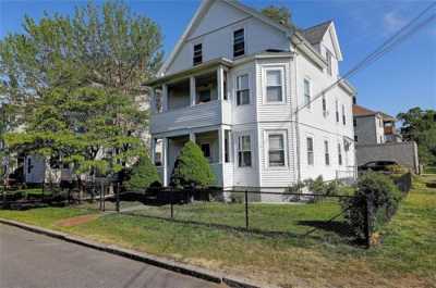 Apartment For Sale in Pawtucket, Rhode Island