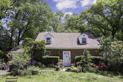 Home For Sale in Larchmont, New York