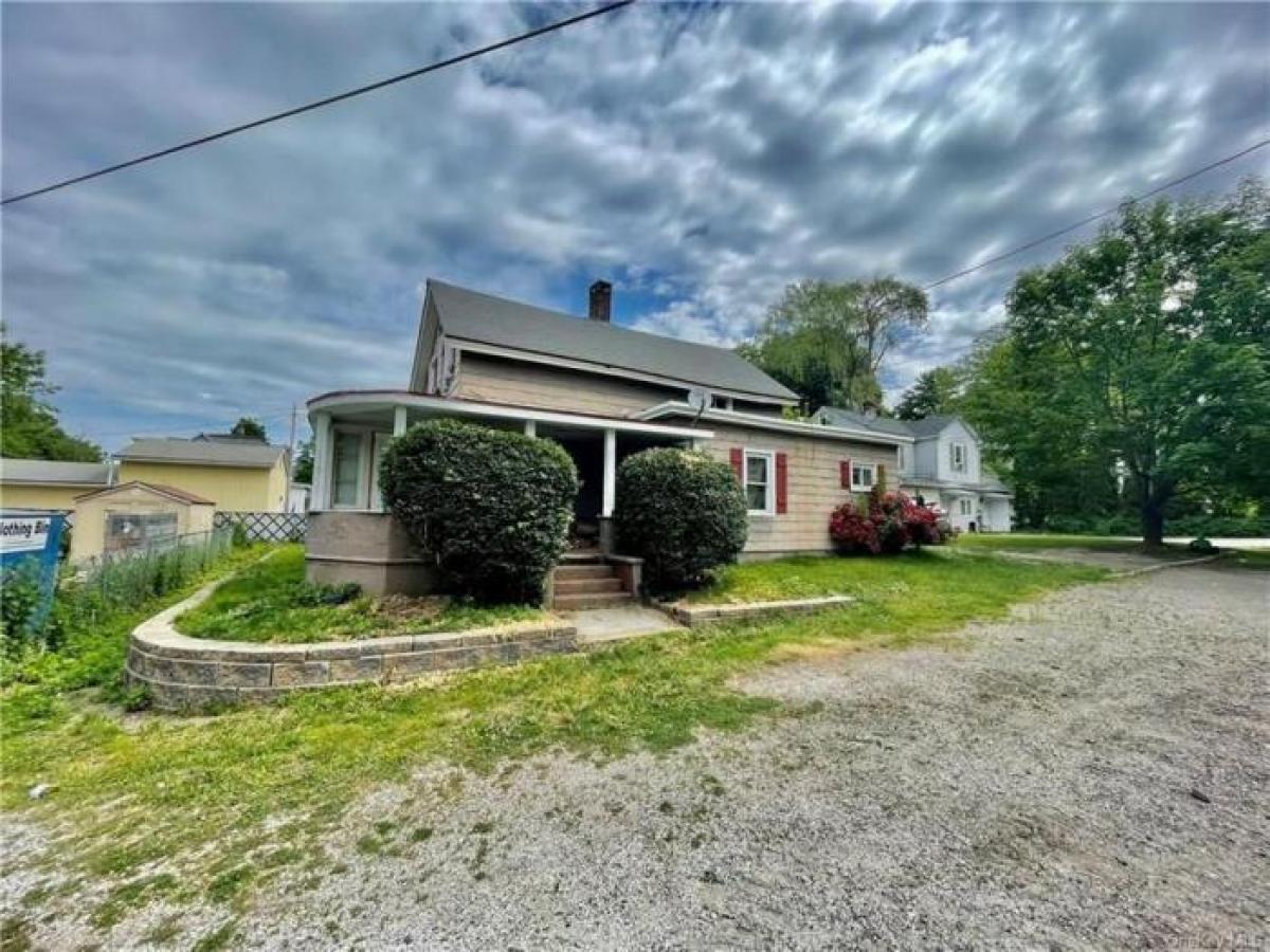 Picture of Home For Sale in Brewster, New York, United States