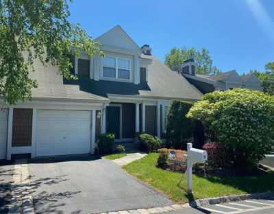 Home For Sale in Briarcliff Manor, New York
