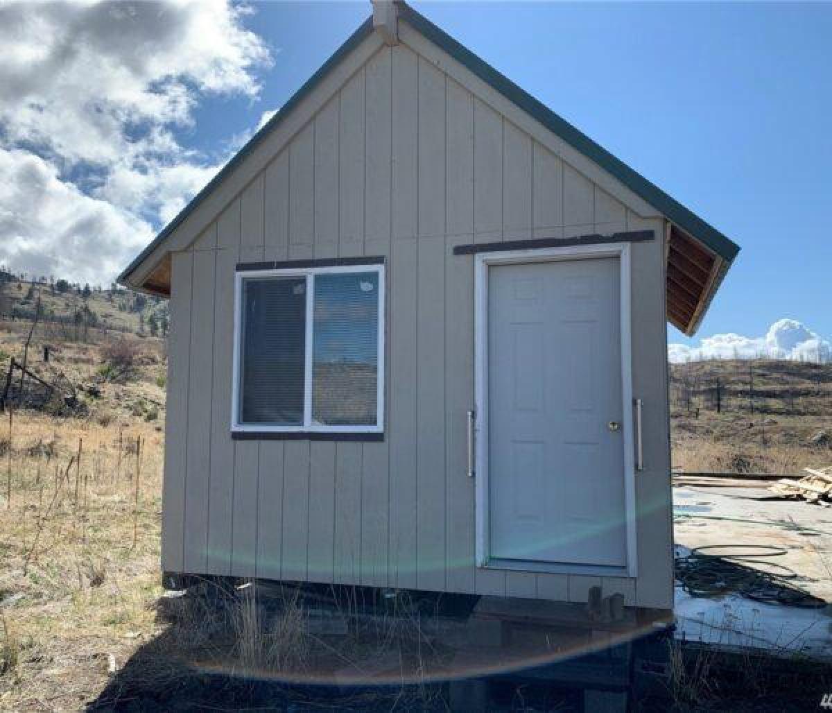 Picture of Residential Land For Sale in Oroville, Washington, United States