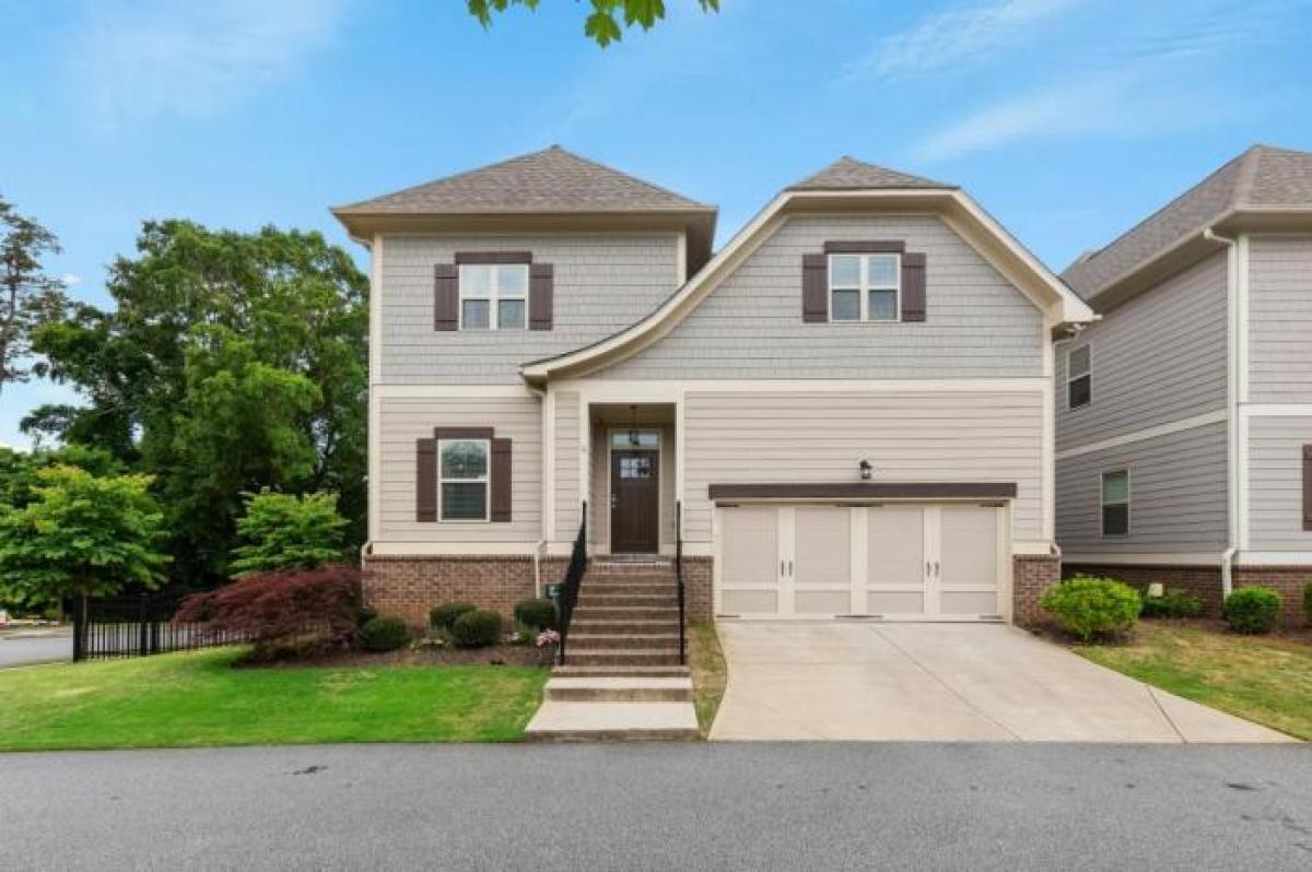 Picture of Home For Sale in Roswell, Georgia, United States