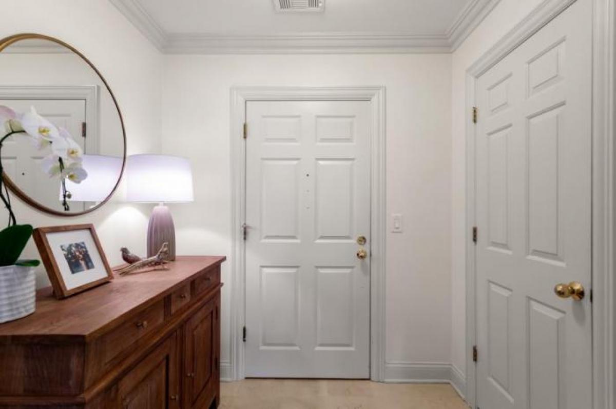 Picture of Condo For Sale in Atlanta, Georgia, United States