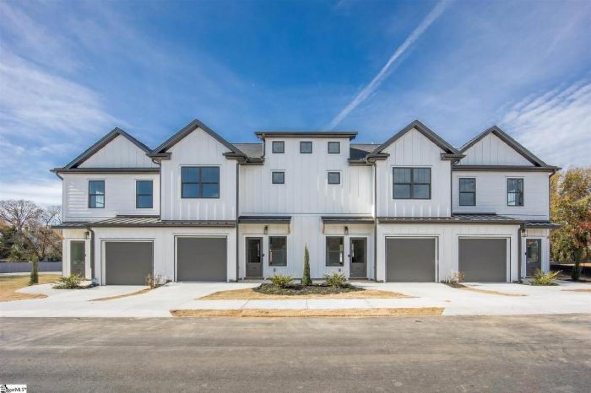 Picture of Home For Sale in Greer, South Carolina, United States