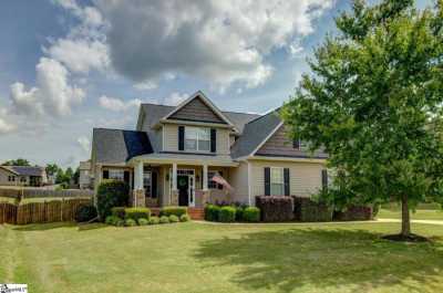 Home For Sale in Travelers Rest, South Carolina