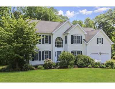 Home For Sale in Holliston, Massachusetts