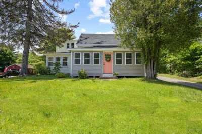 Home For Sale in Falmouth, Maine