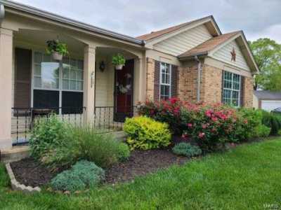 Home For Sale in Saint Peters, Missouri