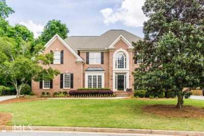 Home For Sale in Roswell, Georgia