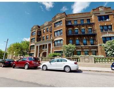 Condo For Sale in Boston, Massachusetts