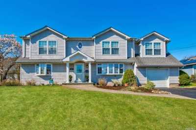 Residential Land For Sale in Babylon, New York